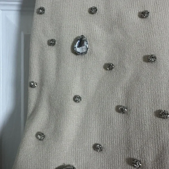 Cream Sleeveless Embellished Tank Top - Picture 3 of 6